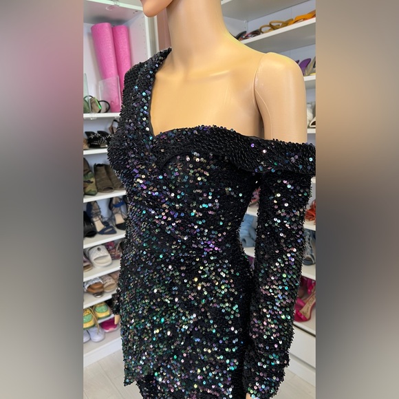 Lavish Alice Sequin Velvet Off Shoulder Asymmetric Cocktail Mini Dress - Picture 4 of 5